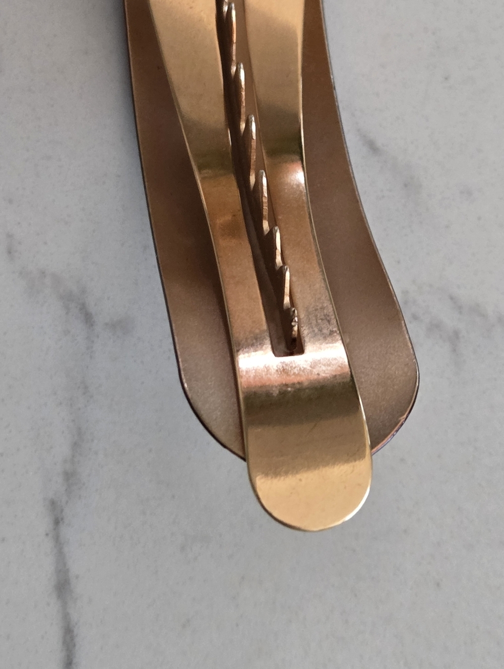 Ficcare Enamel Hair Clip - Picture 9 of 13